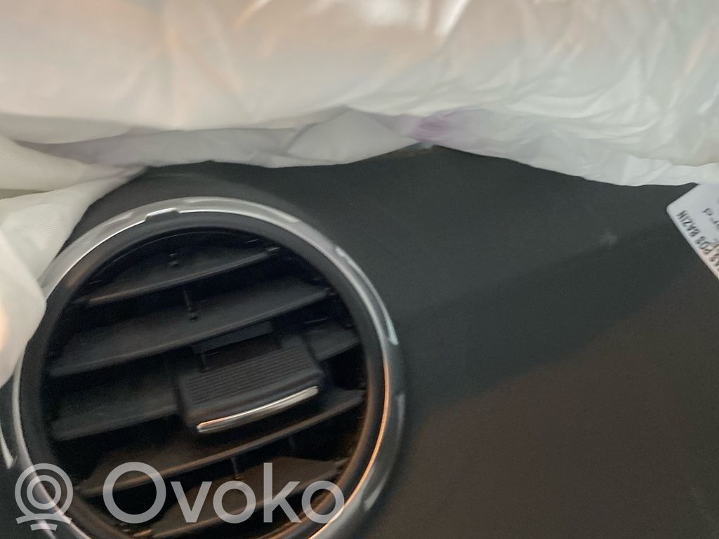 Audi TT TTS Mk2 Centrinės oro grotelės 
