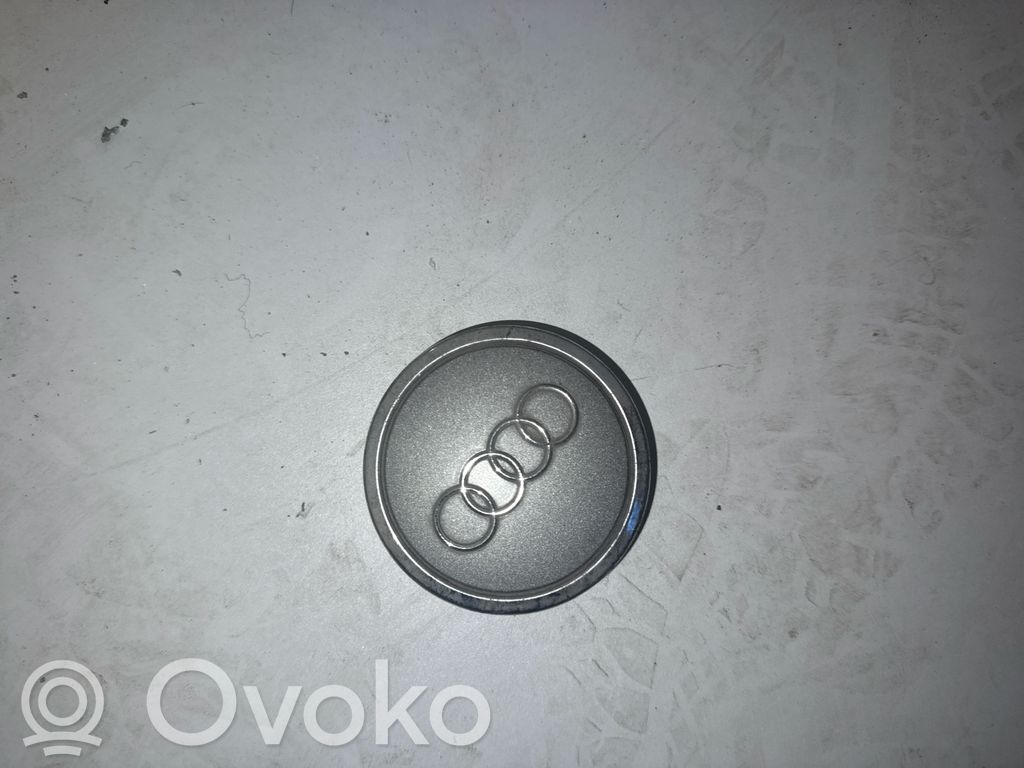Audi A6 S6 C6 4F Alkuperäinen pölykapseli 