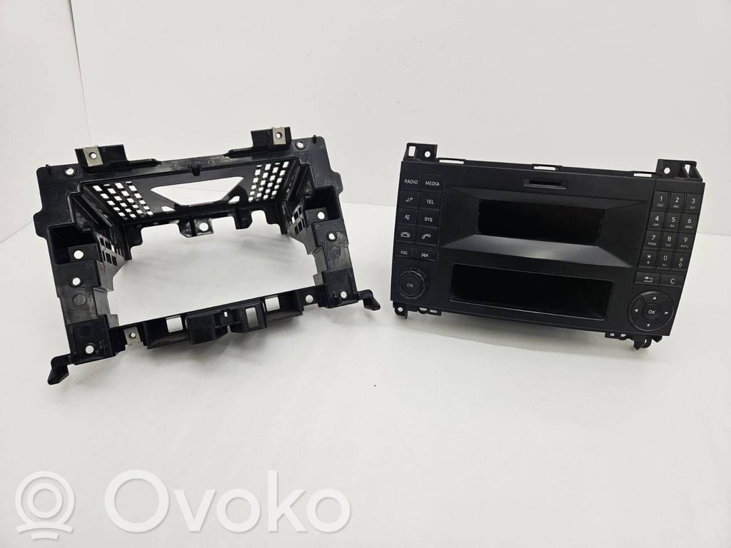 Mercedes-Benz Sprinter W906 Panel / Radioodtwarzacz CD/DVD/GPS 
