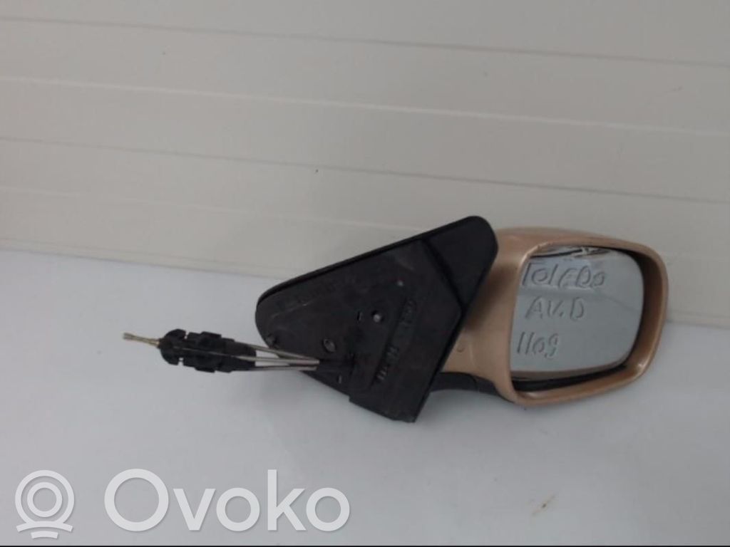 Seat Toledo II (1M) Espejo lateral manual 