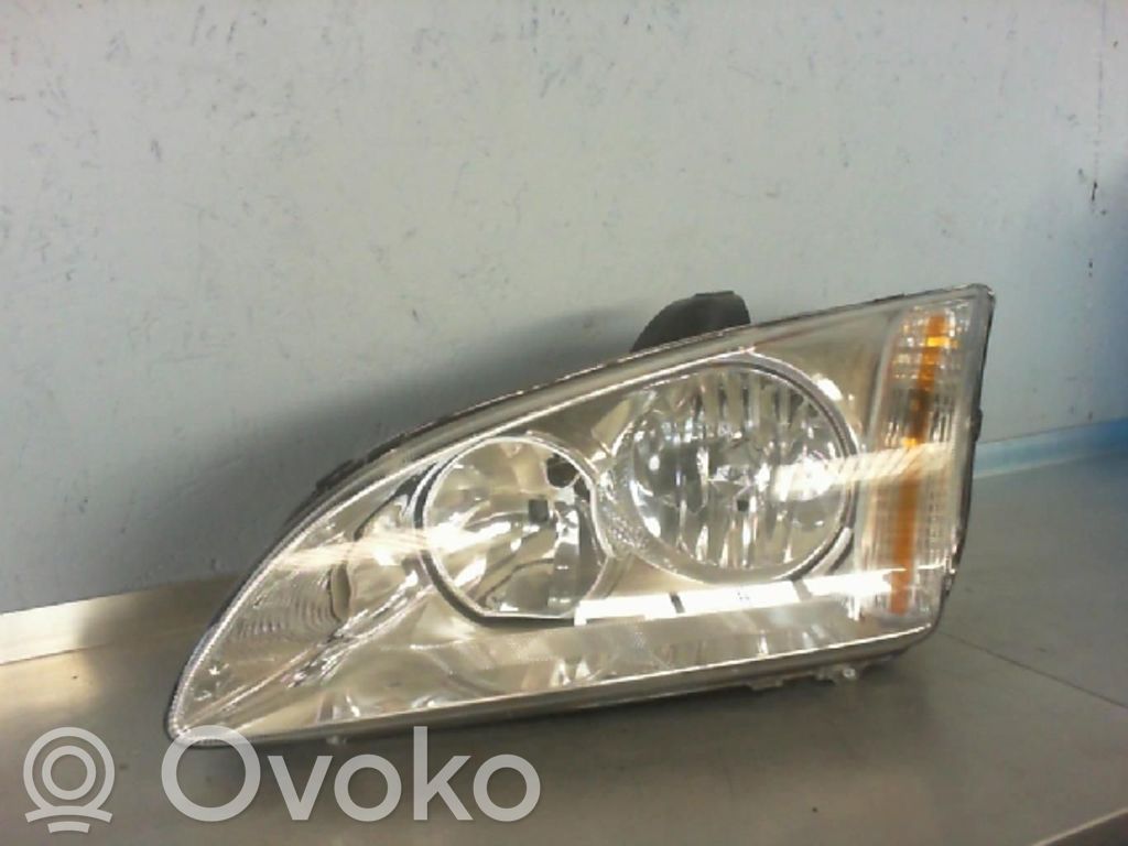 Ford Focus Headlight/headlamp 