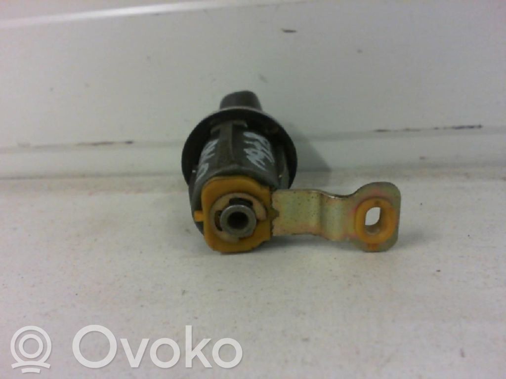 Peugeot Partner Front door lock (next to the handle) 