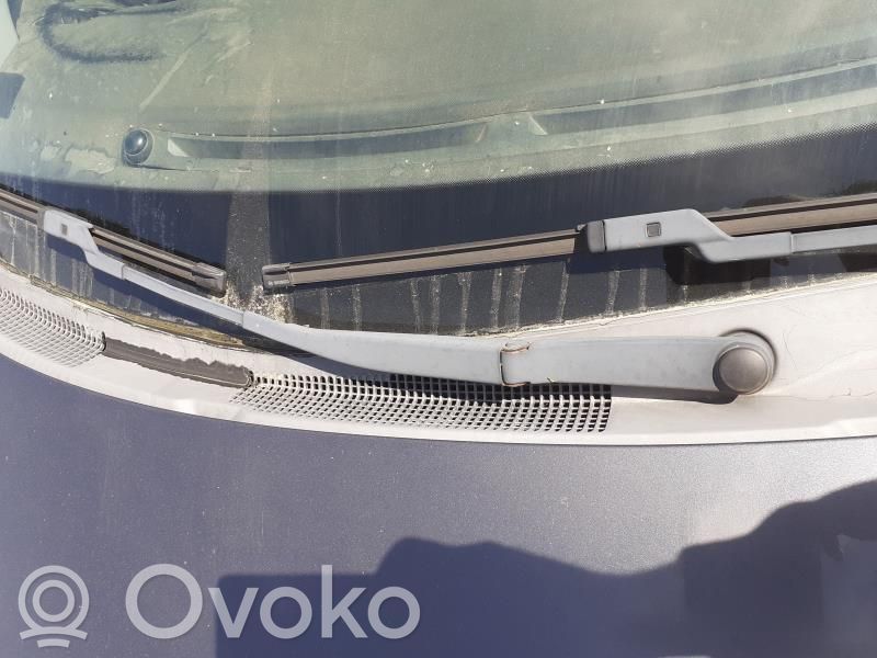 KIA Ceed Front wiper blade arm 