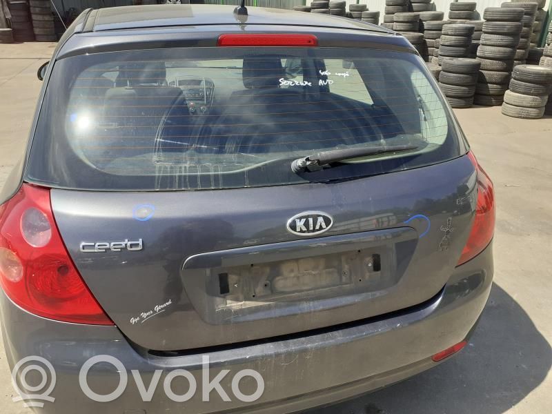 KIA Ceed Aizmugurējais pārsegs (bagāžnieks) 