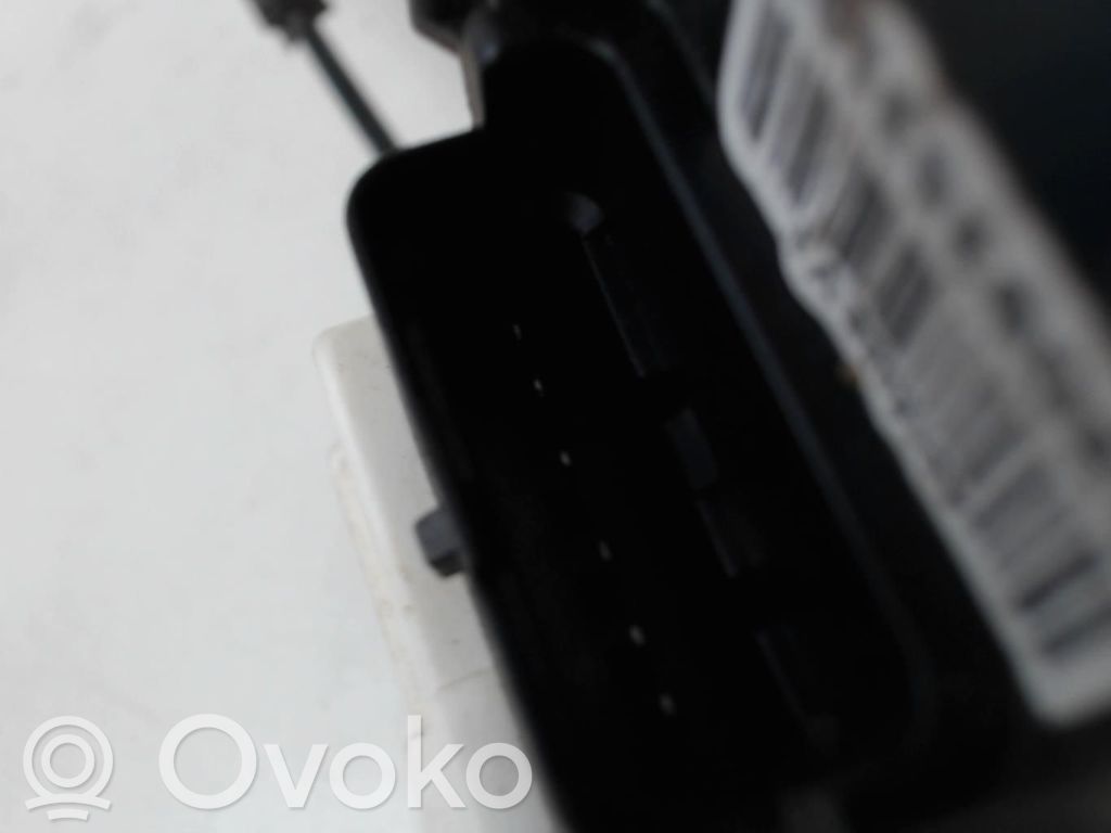 Citroen Berlingo Etuoven lukko 