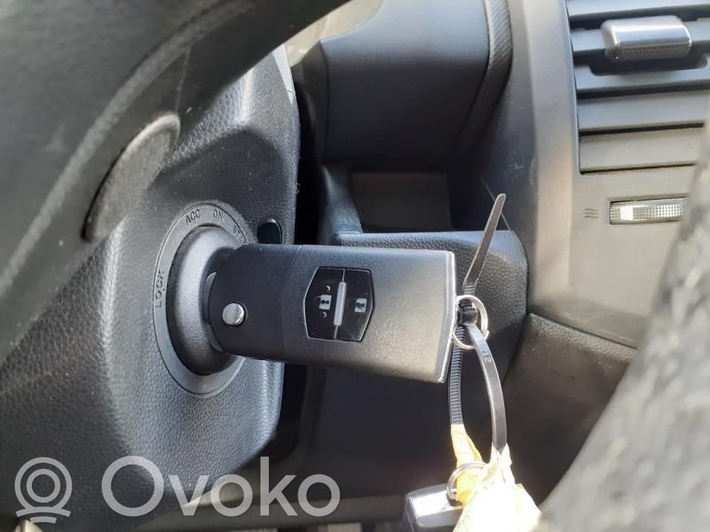 Mazda 5 Užvedimo spynelė 