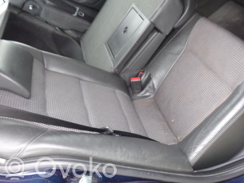 Opel Vectra C Cinturón trasero 