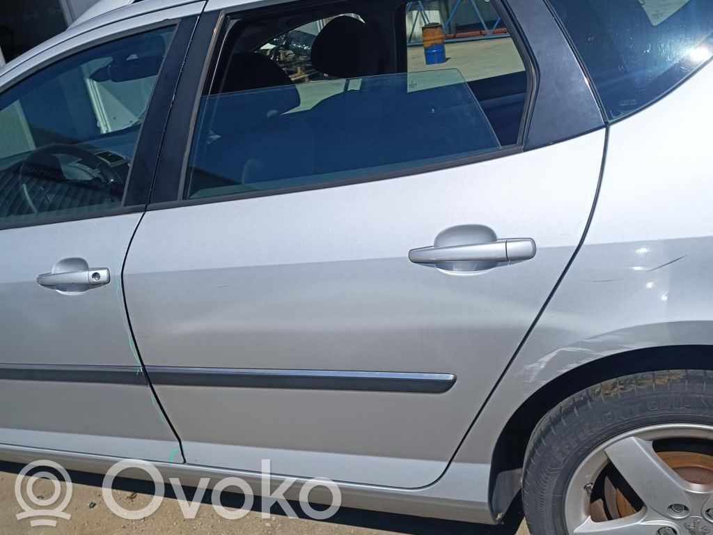Peugeot 407 Puerta trasera 