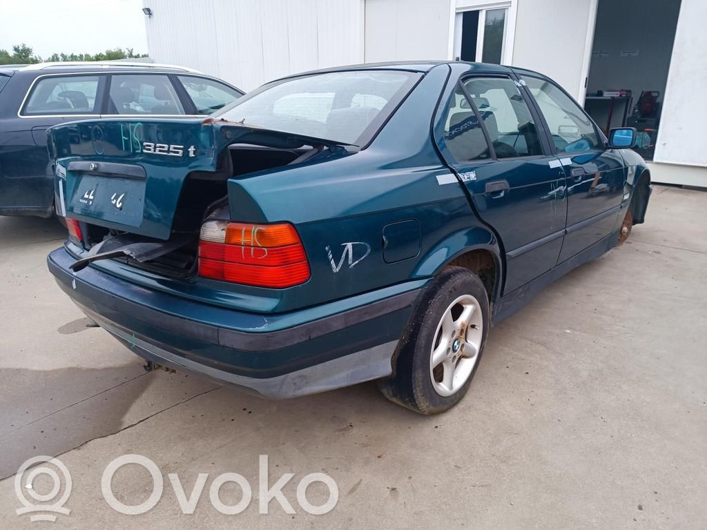 BMW 3 E36 Luna de la puerta trasera 