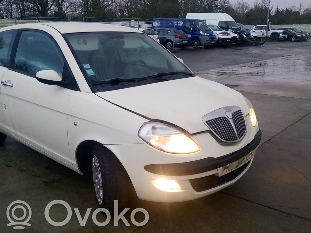Lancia Ypsilon Etujarrusatula 