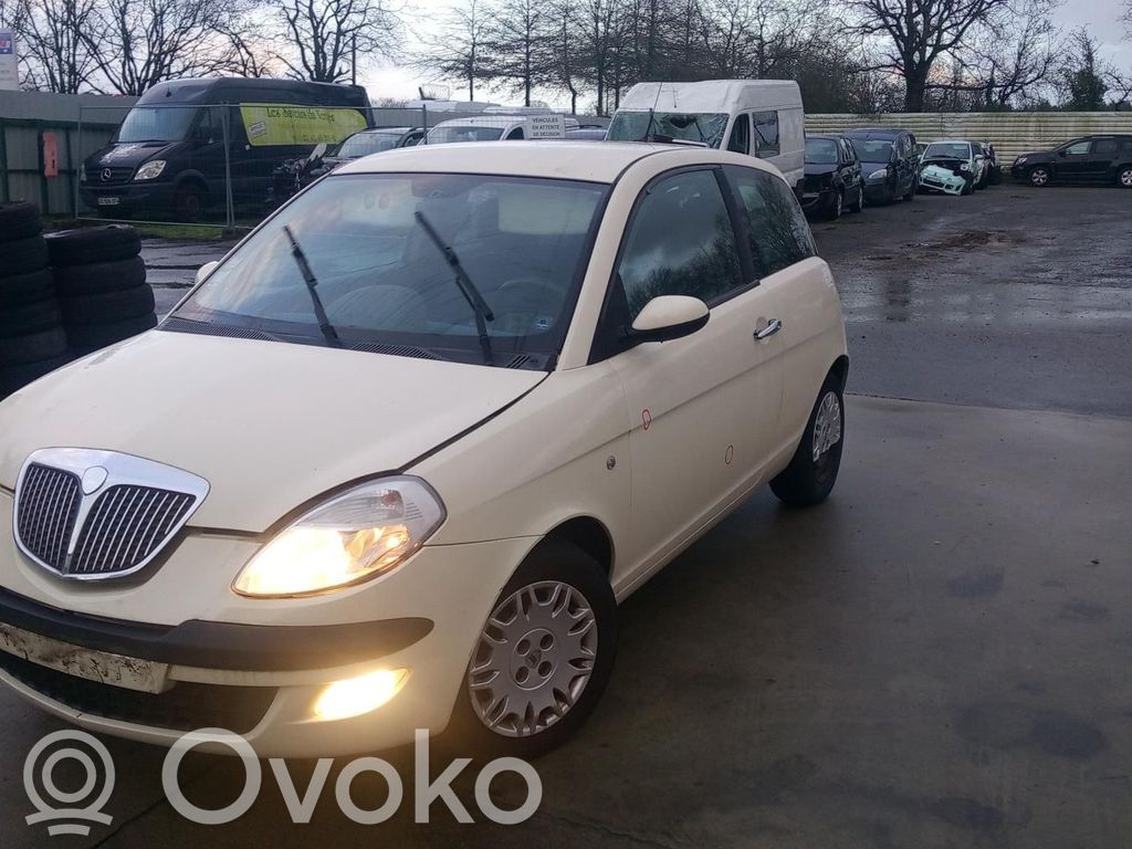 Lancia Ypsilon Etujarrusatula 