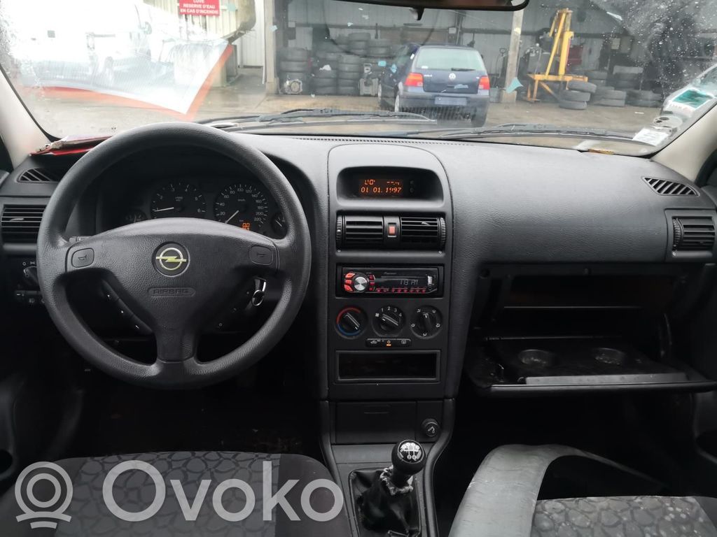 Opel Astra G Panel de instrumentos 