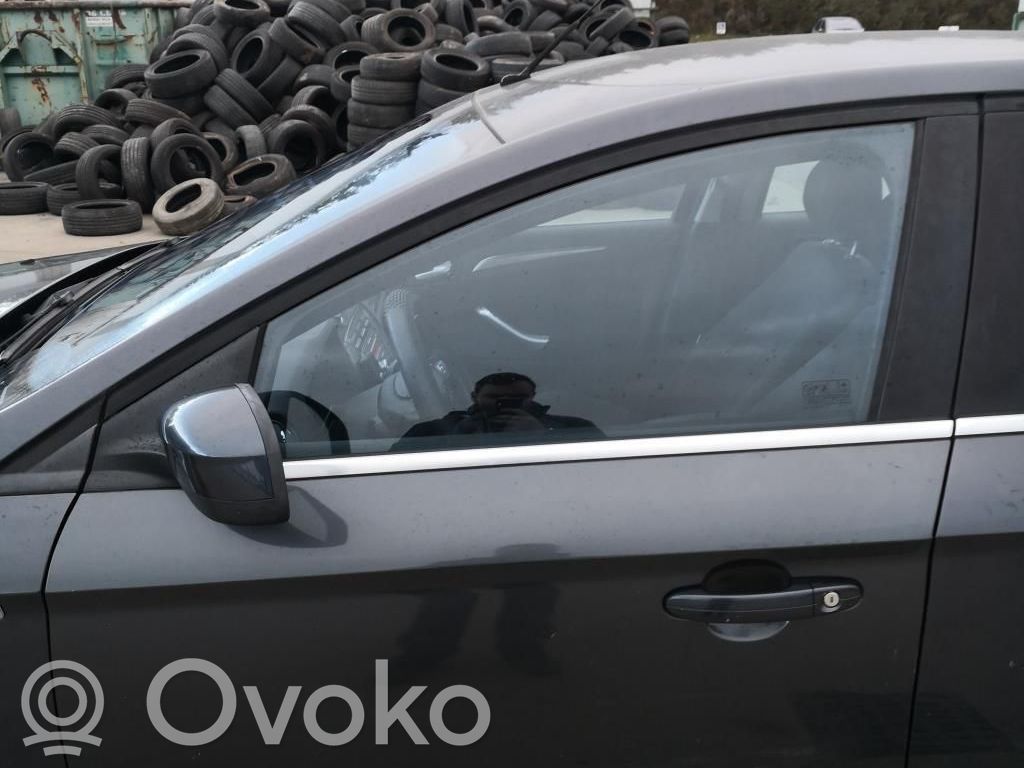 Ford Mondeo MK IV Pagrindinis priekinių durų stiklas (keturdurio) 