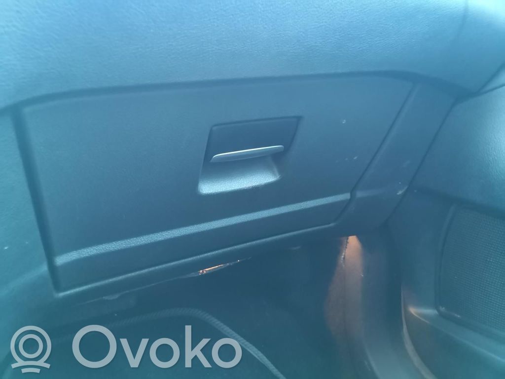 Ford Mondeo MK IV Juego guantera 