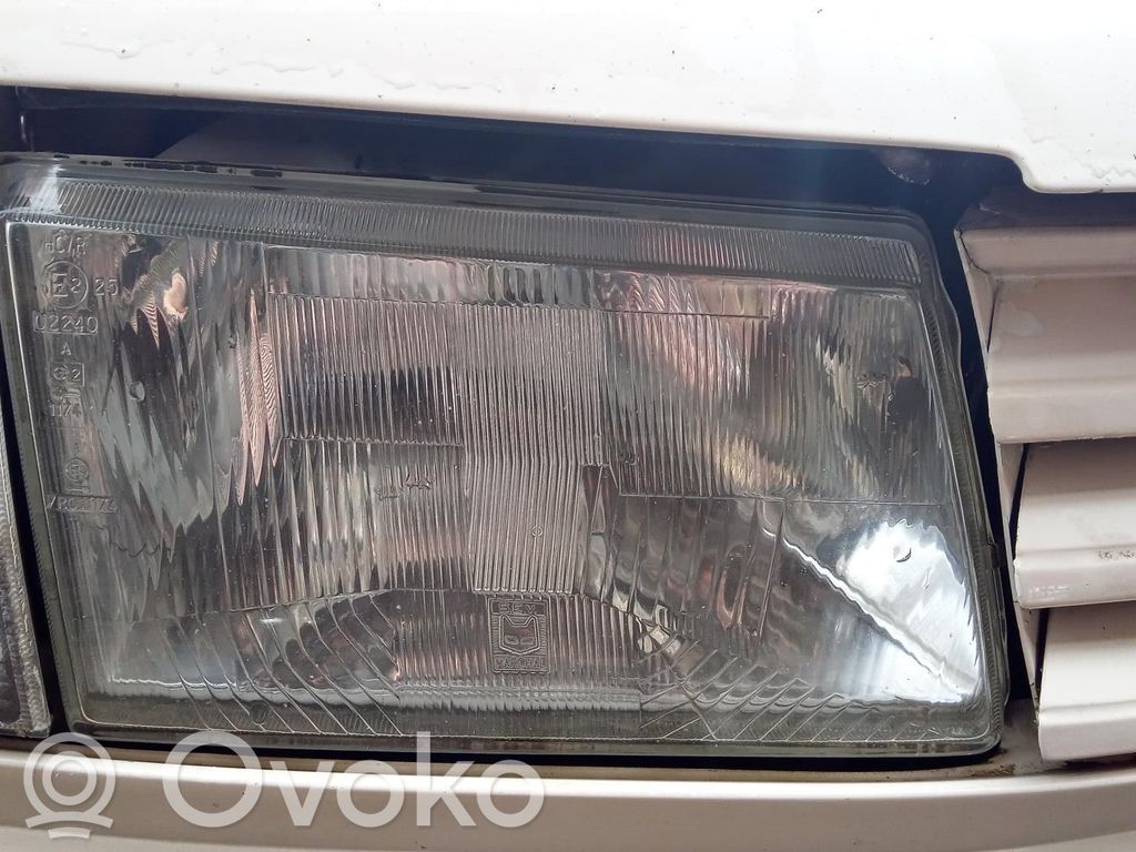Peugeot 309 Scheinwerfer 