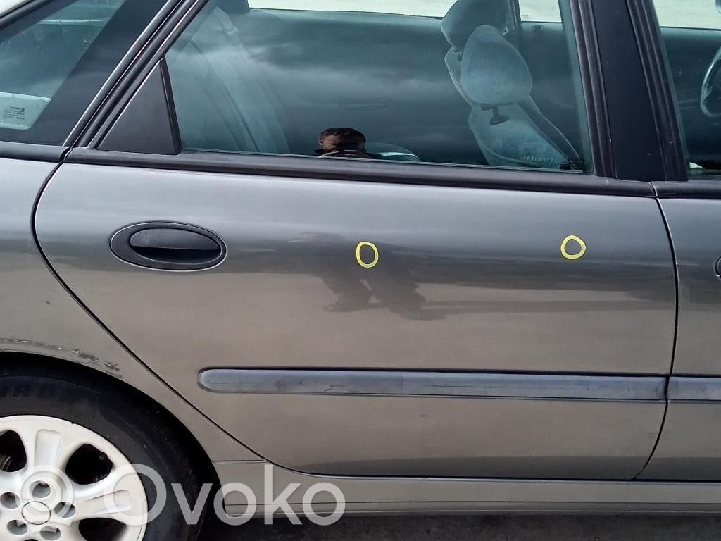 Renault Laguna I Puerta trasera 