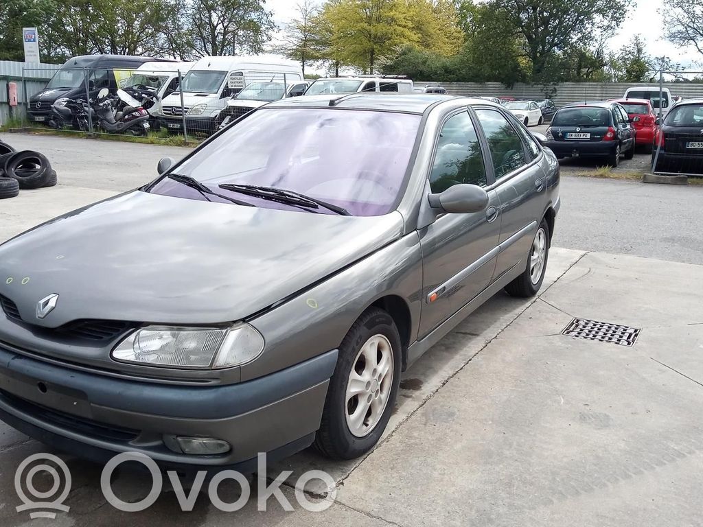 Renault Laguna I Etujarrusatula 