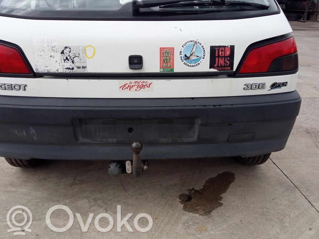 Peugeot 306 Galinis bamperis 
