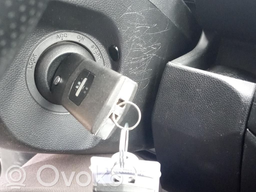 Mazda 5 Užvedimo spynelė 