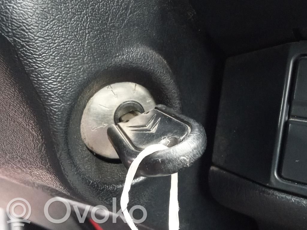 Citroen ZX Užvedimo spynelė 