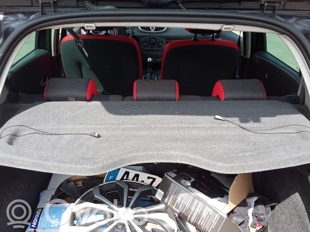 Renault Clio III Parcel shelf 