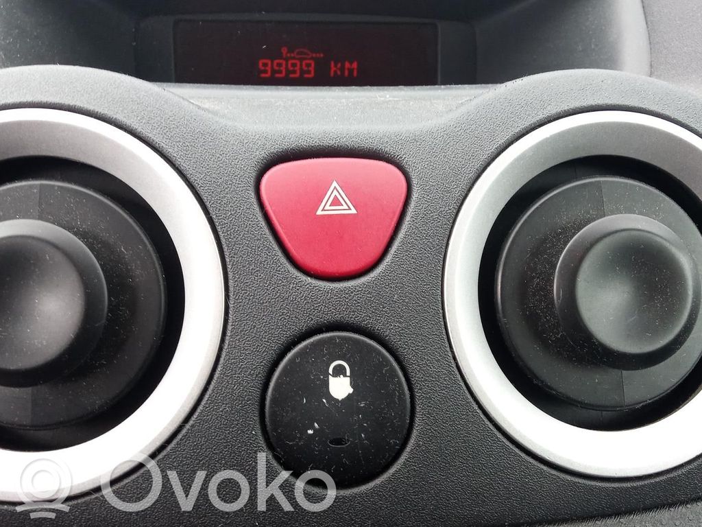 Citroen C2 Hazard light switch 