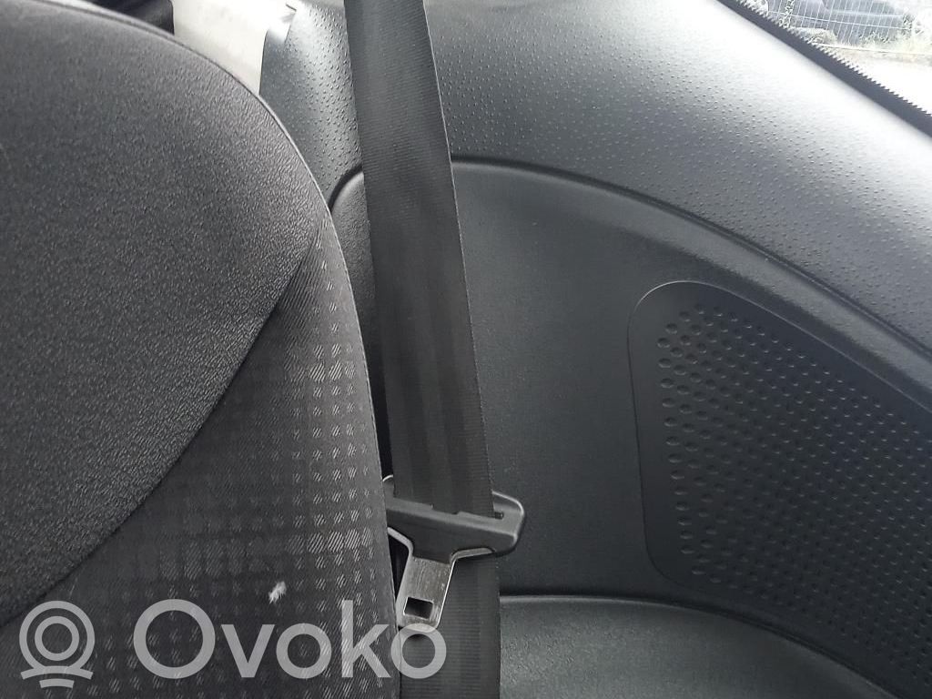 Citroen C2 Cinturón trasero 