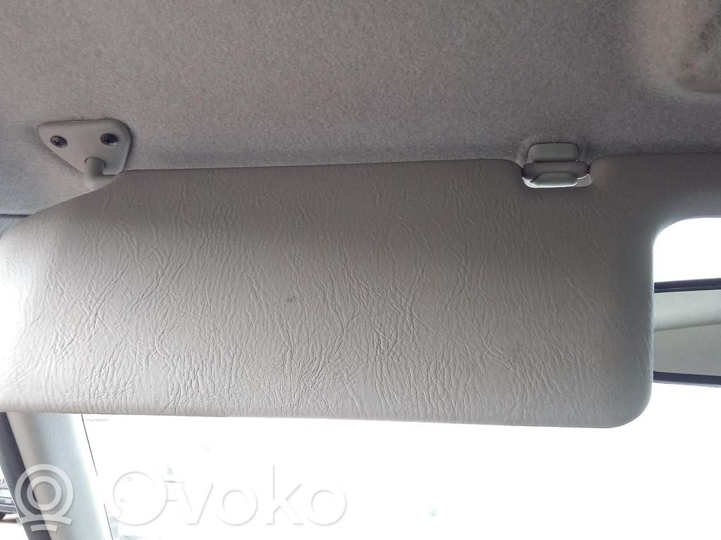 Nissan Primera Häikäisysuoja 