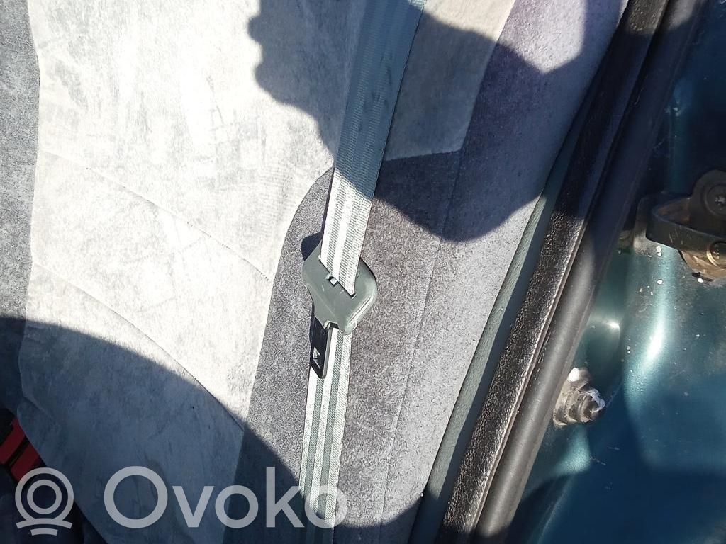 Renault Megane I Cinturón trasero 