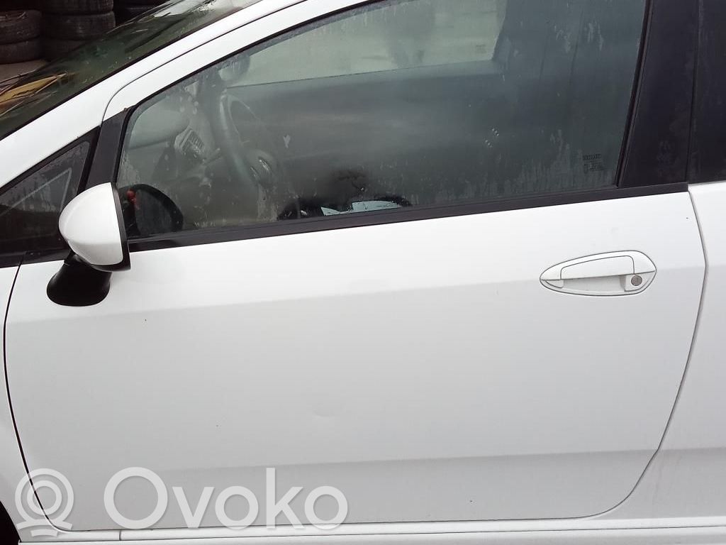 Fiat Grande Punto Puerta delantera 
