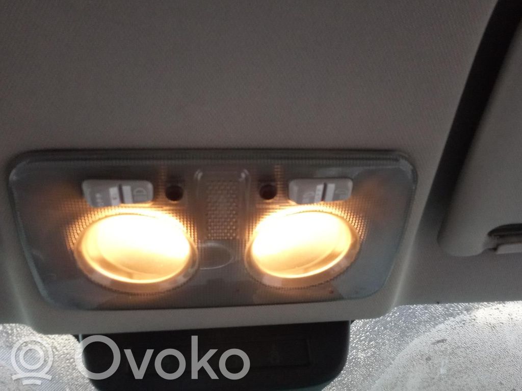 Alfa Romeo Mito Luz del asiento delantero 
