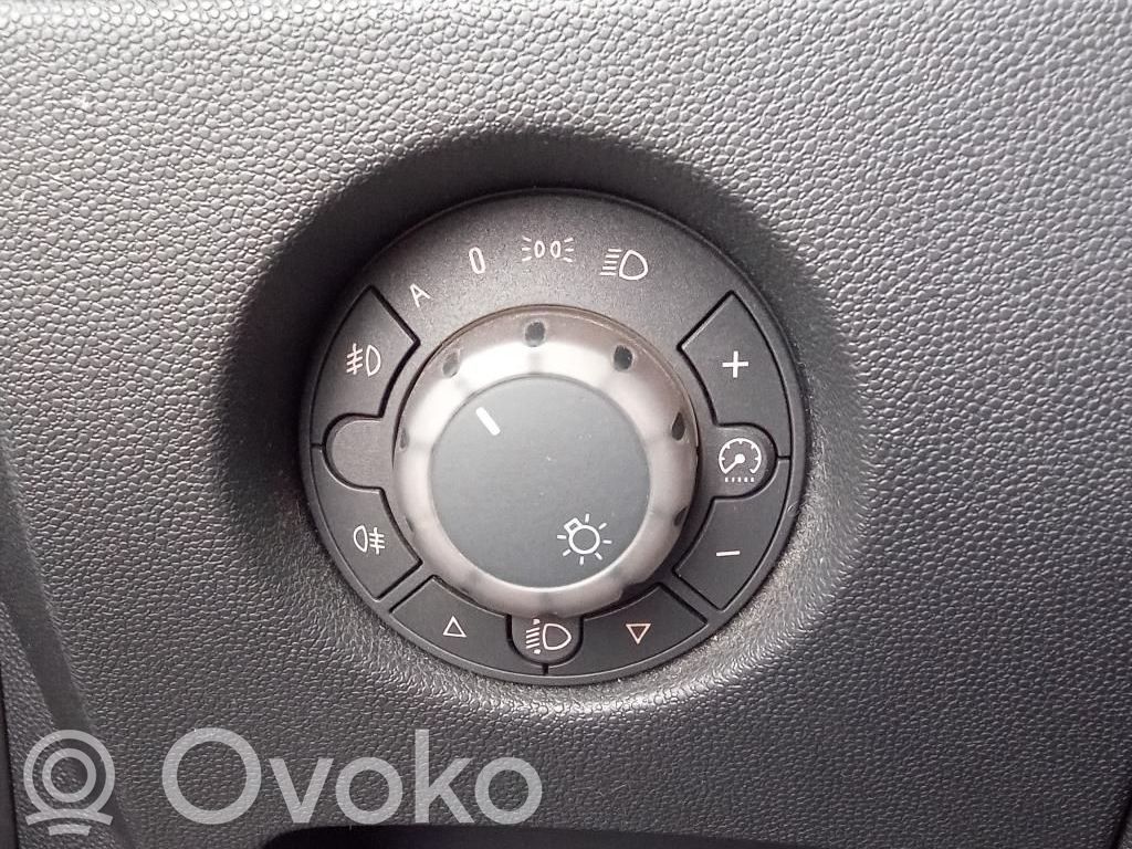 Opel Corsa D Light switch 
