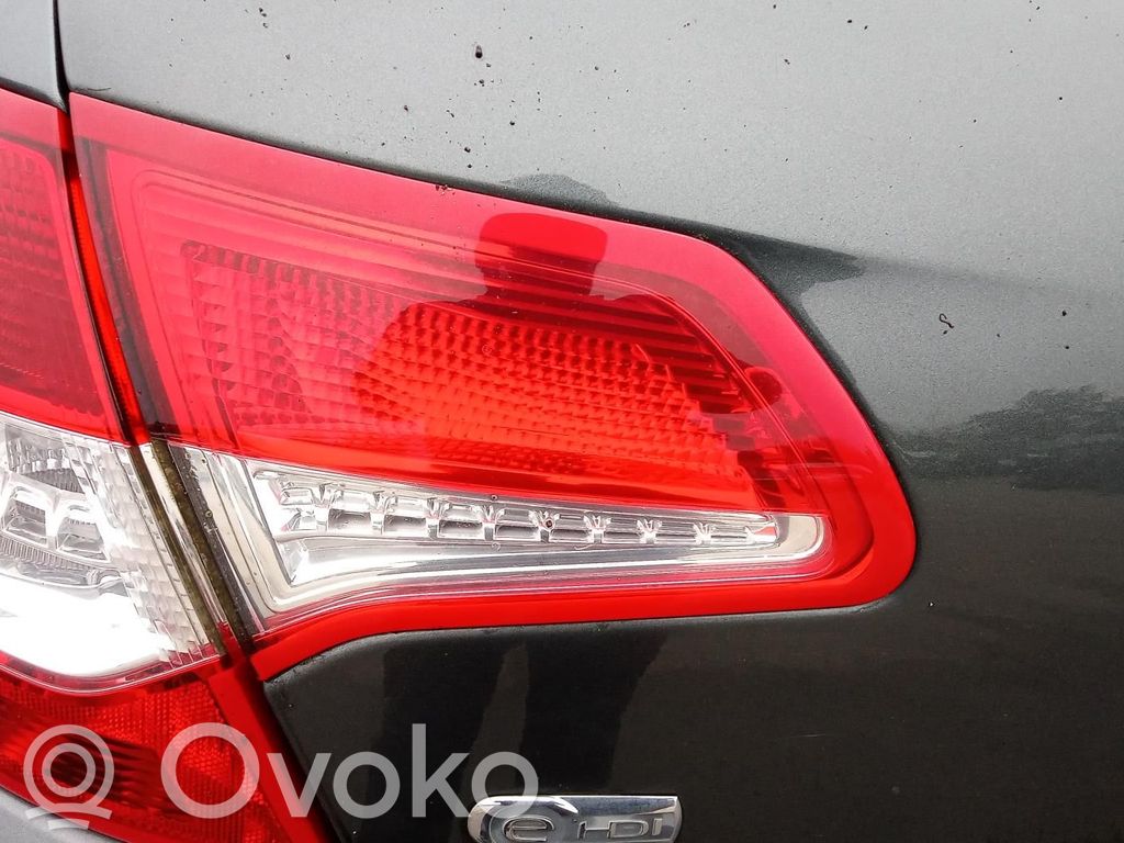 Citroen C4 II Tailgate rear/tail lights 
