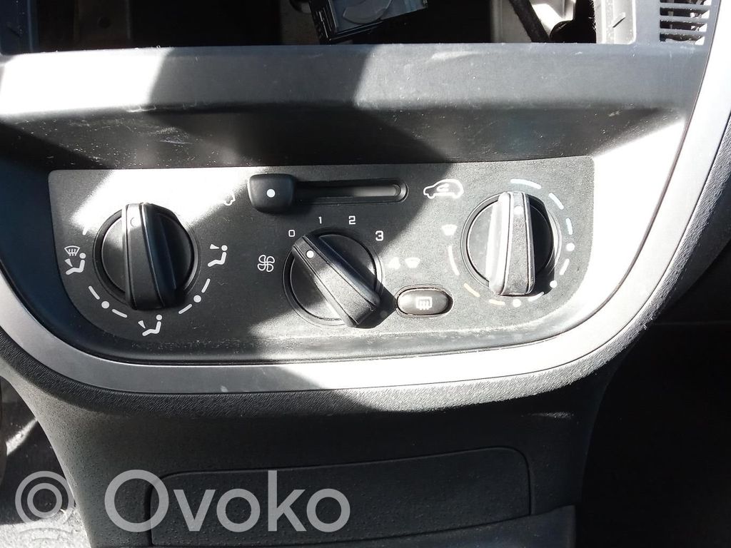 Climate control unit   00006451KP