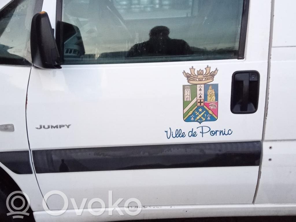 Priekšpusē slēdzene   00009135H9
