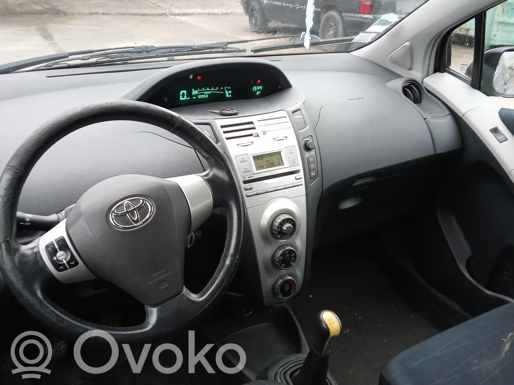 Toyota Yaris Ohjauspyörän akselisarja 
