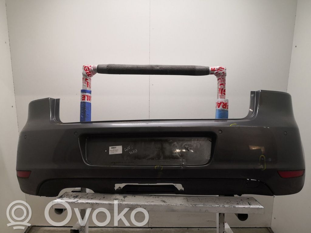 Volkswagen Golf VI Parachoques 