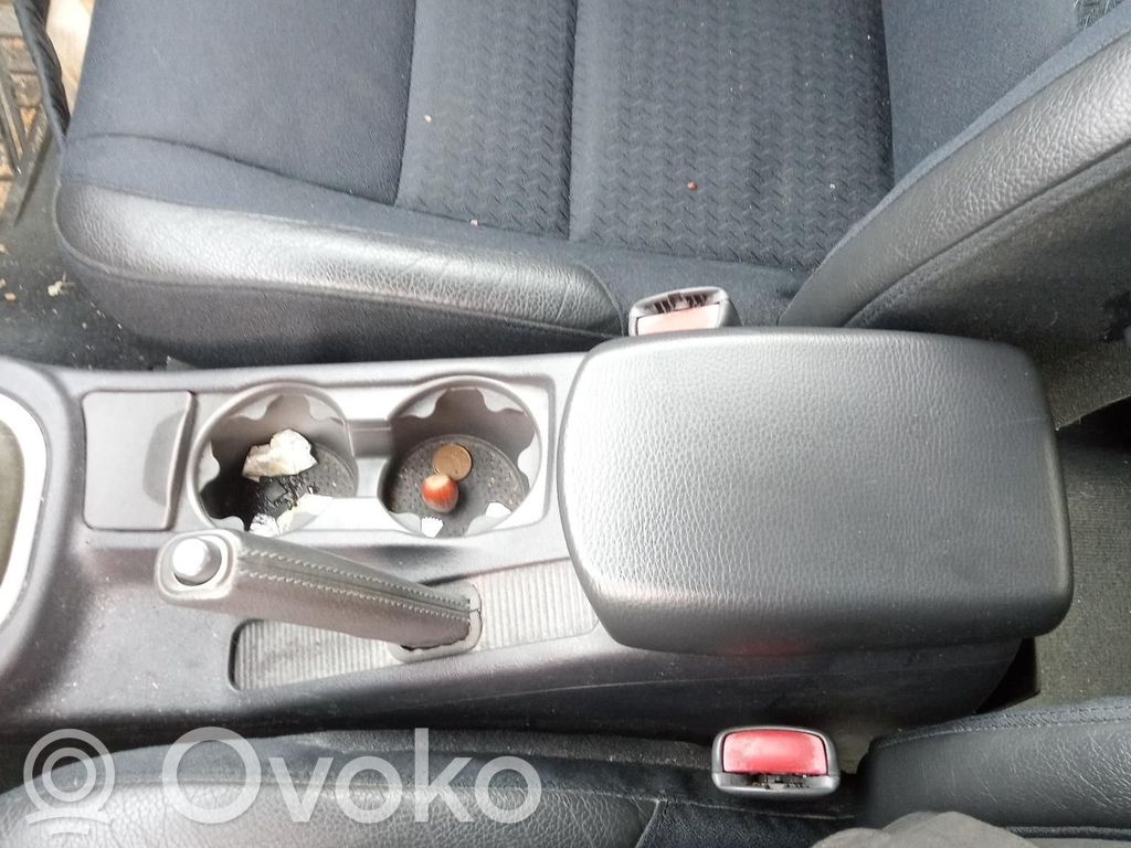 Volvo S40, V40 Fibbia della cintura di sicurezza anteriore 