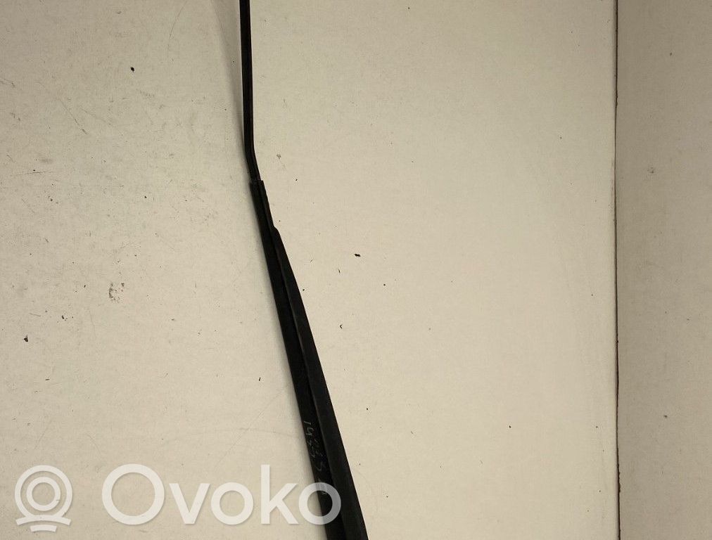 Peugeot Expert Front wiper blade arm 