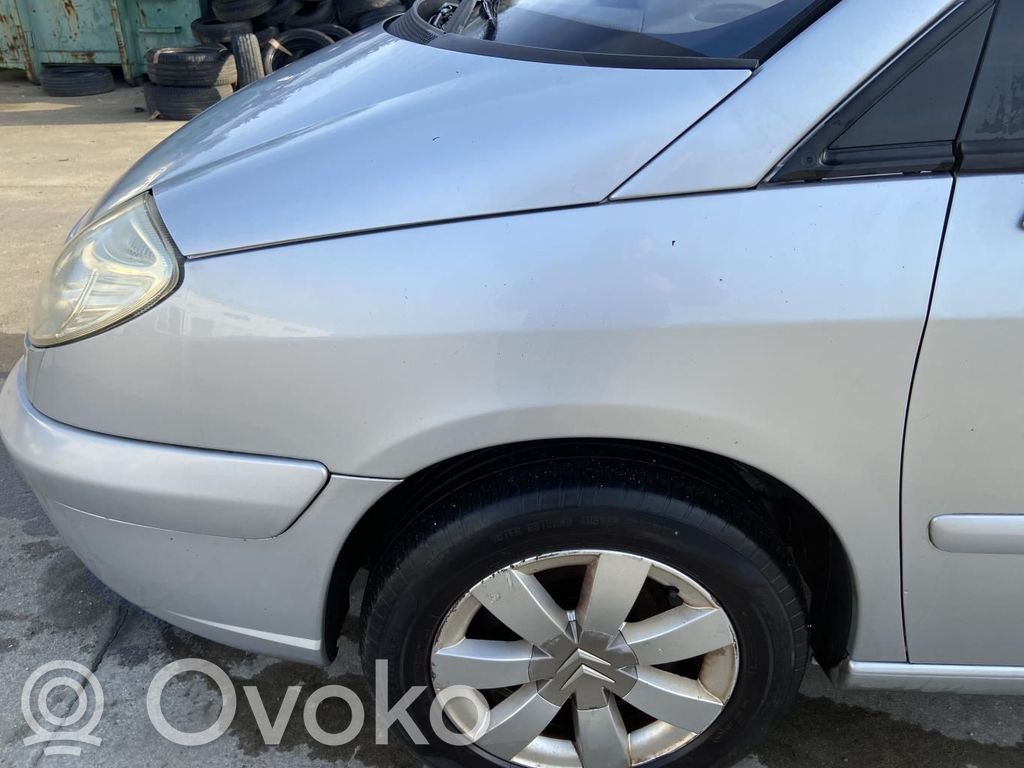 Citroen C8 Spārns 