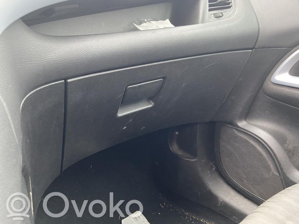 Opel Zafira C Set torpedou 