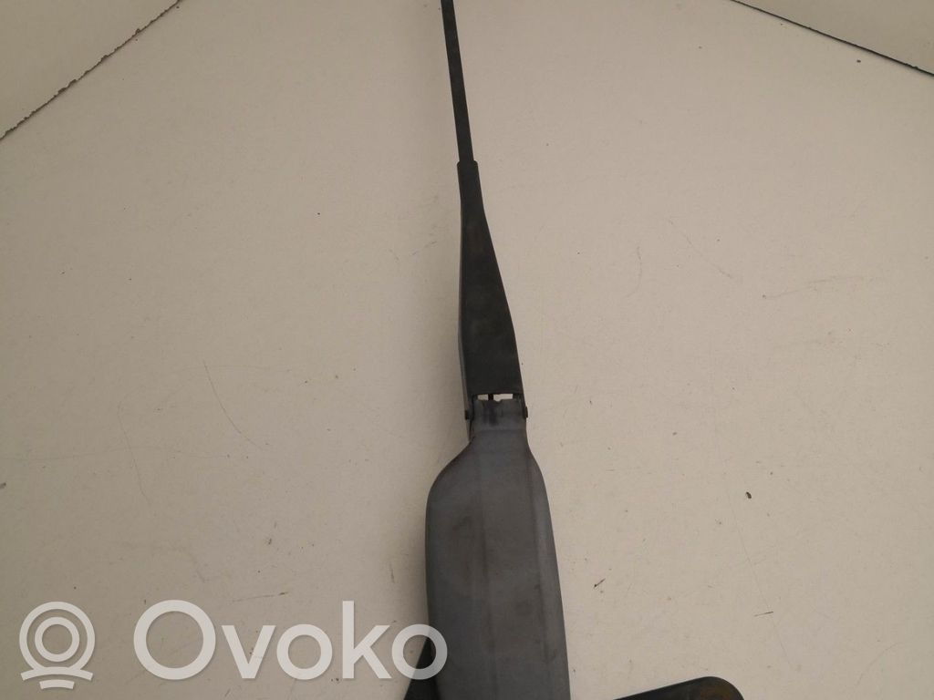 Ford C-MAX I Front wiper blade arm 