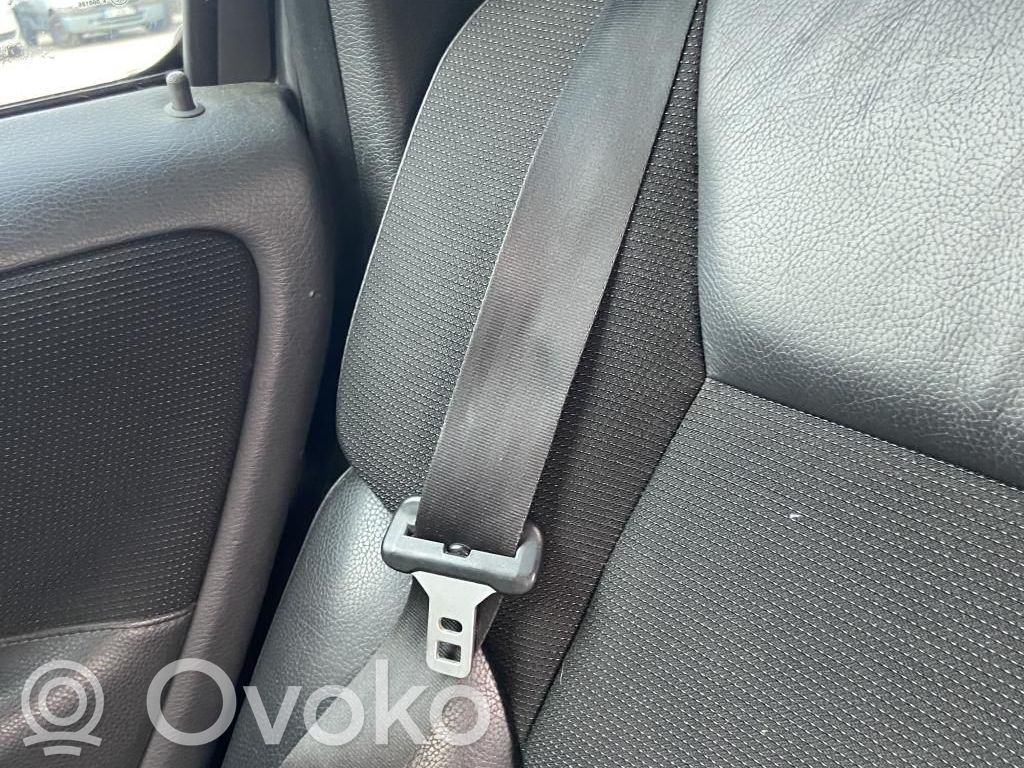 Volvo V70 Cinturón trasero 