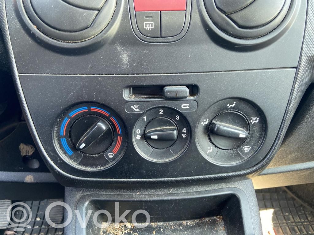 Climate control unit   00006490K3