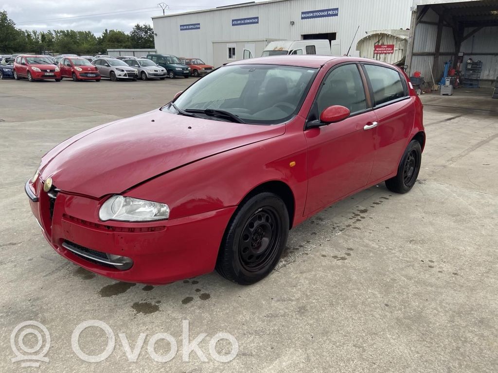 Alfa Romeo 147 Etuapurunko 