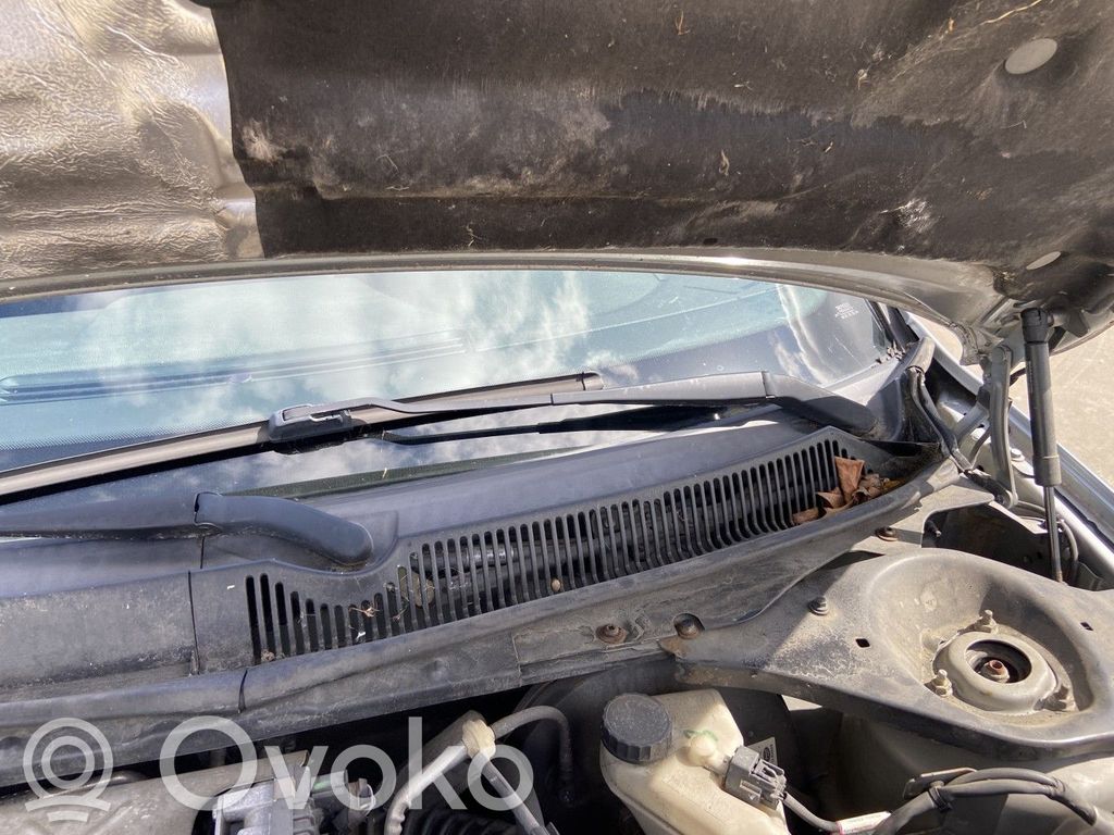 Ford Mondeo Mk III Braț ștergător față 