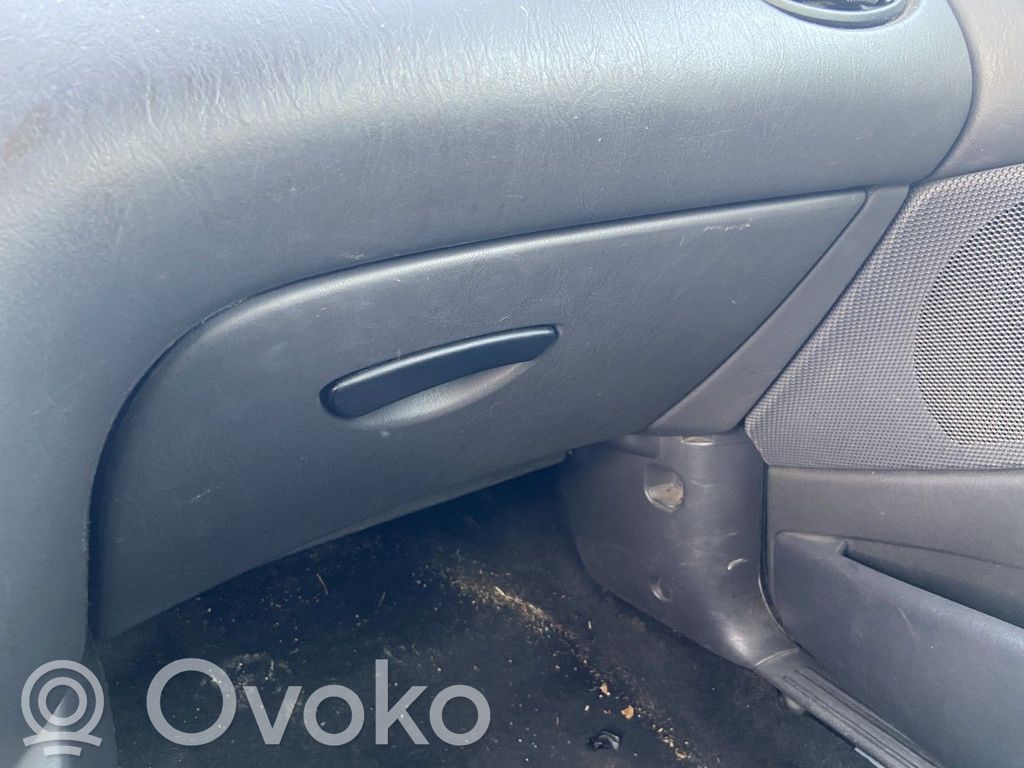 Glove box set   1333343