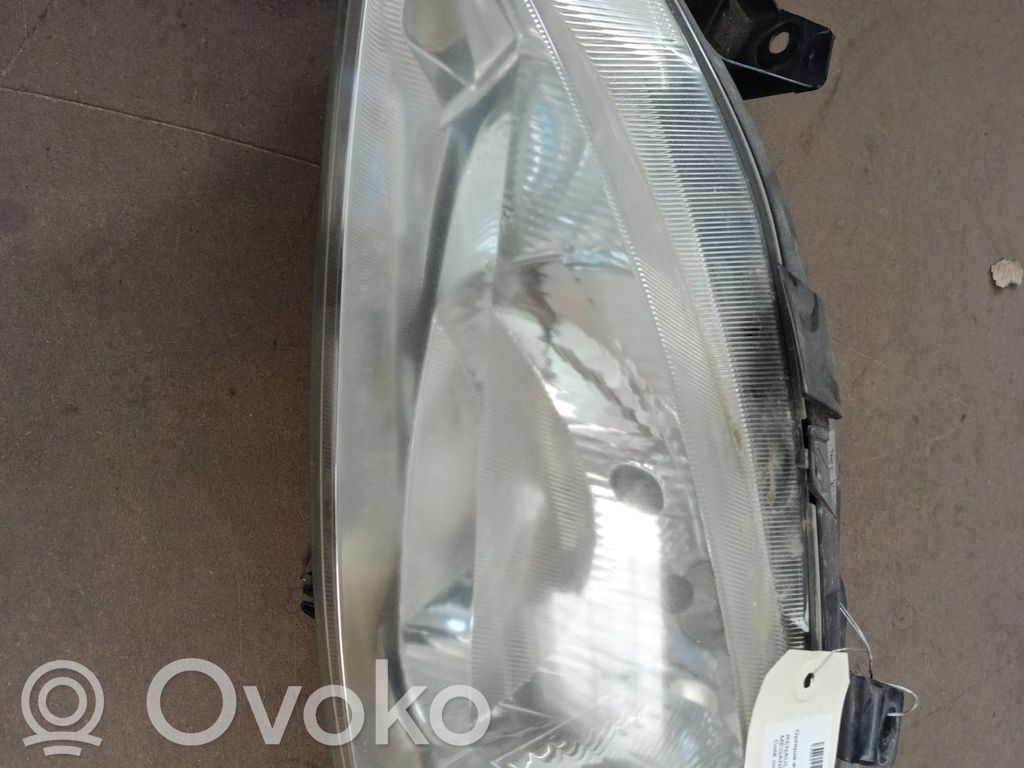 Renault Megane I Lampa przednia 