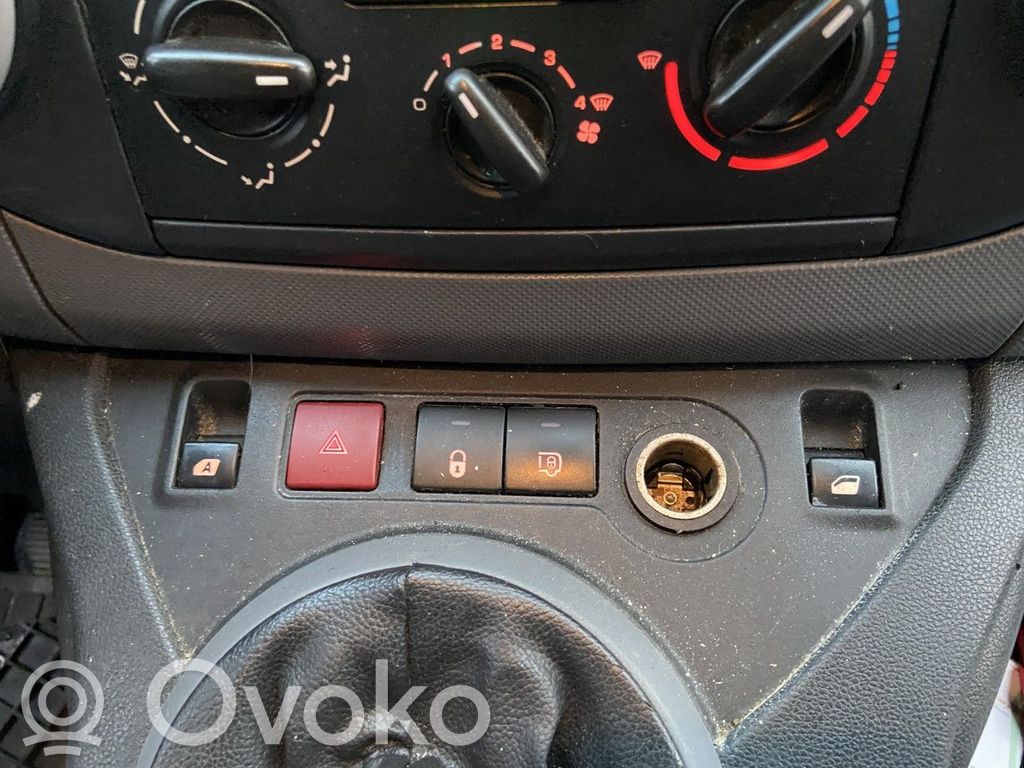 Citroen Berlingo Comutator lumini pericol 