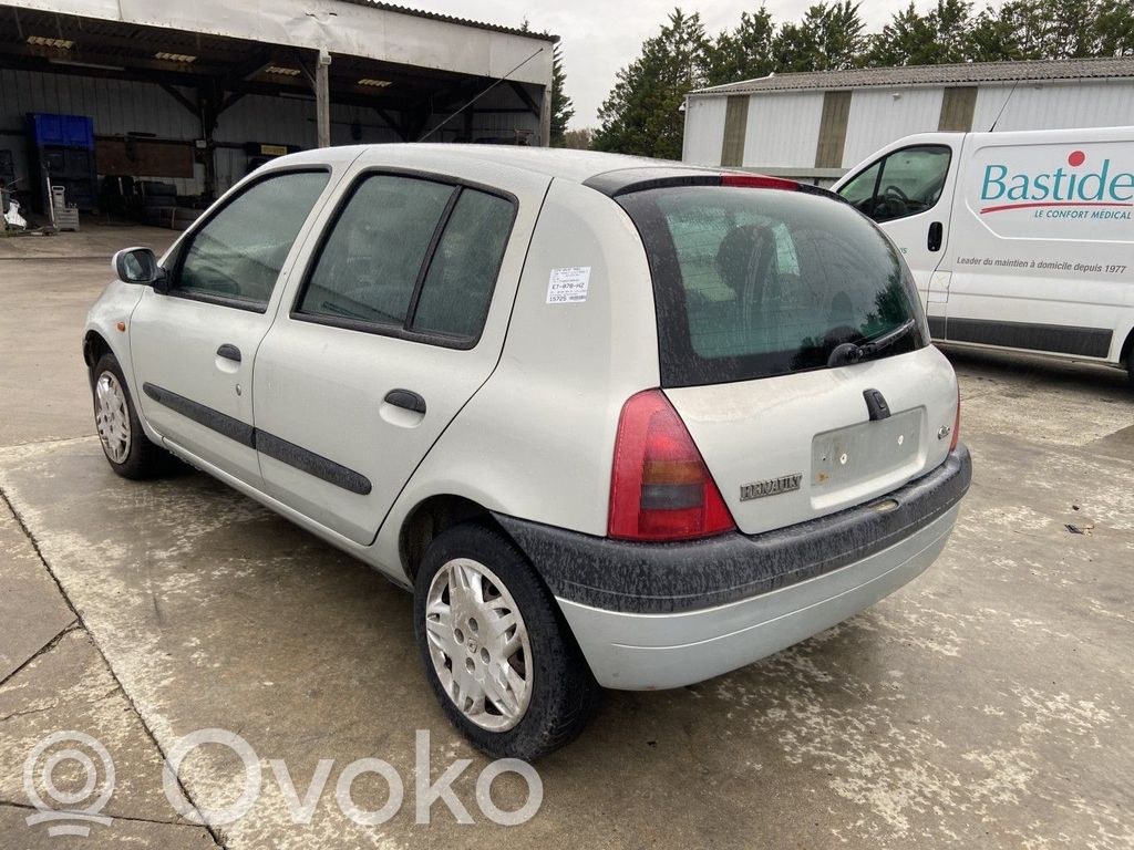 Renault Clio II Bausatz für Hinterradaufhängung 